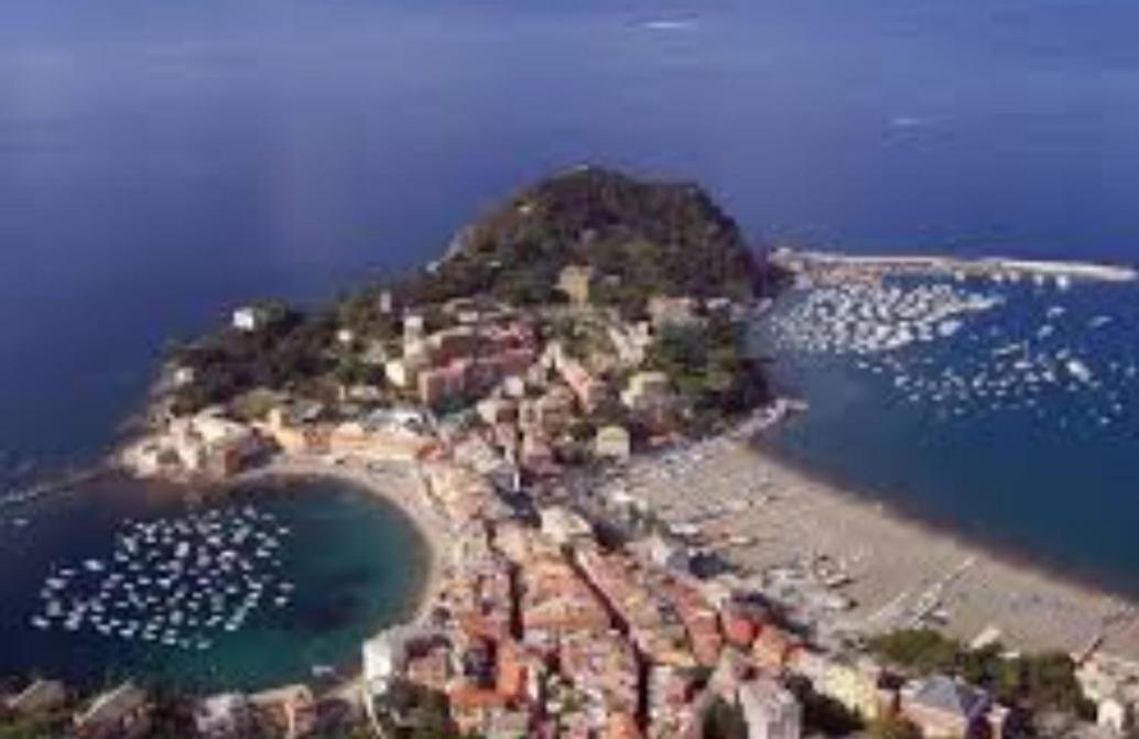 Aria Di Mare Lägenhet Sestri Levante Exteriör bild